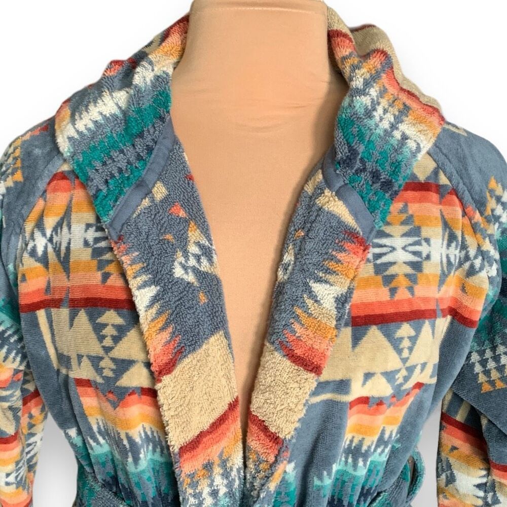 Pendleton Blue Multi Native Pattern Hooded Robe - Picture 4 of 11